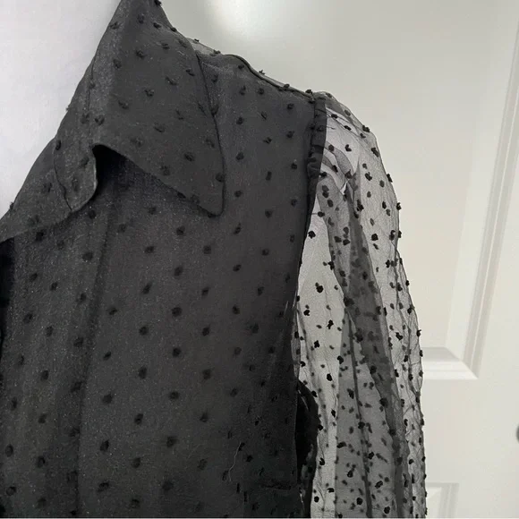 Eloquii Swiss Dot Puff Sleeve Black Button Down Blouse - Size 16 - NWT - Picture 6 of 11